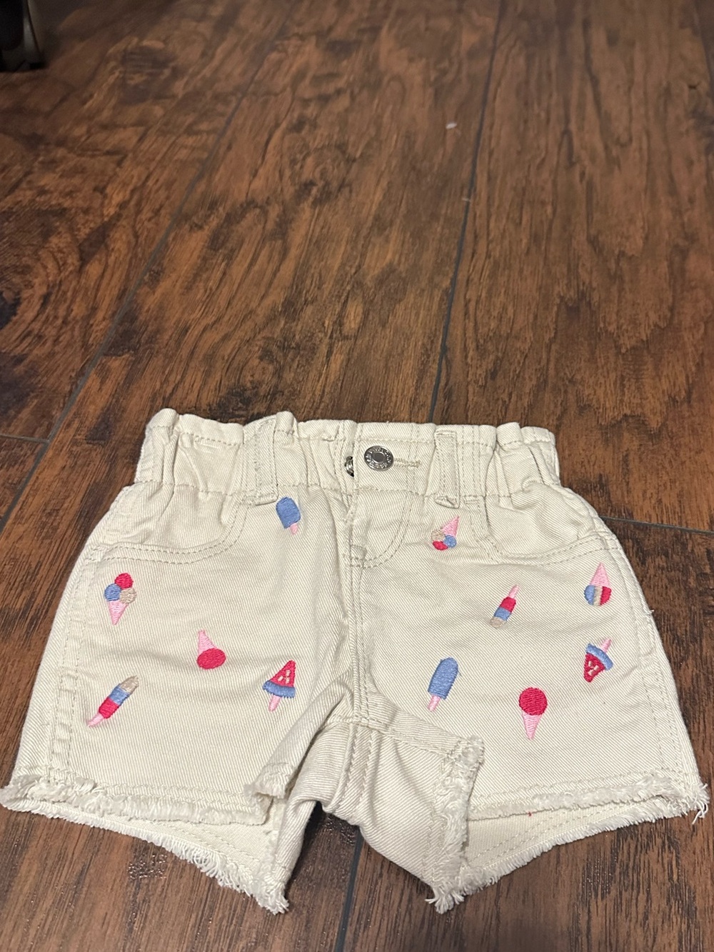 GAP Cream Girls' Shorts with Ice Cream & Popsicle Embroidery